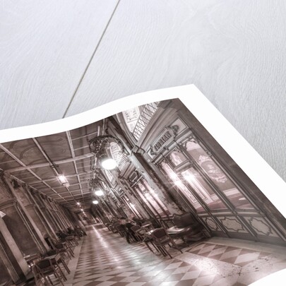 Cafe in Venice by Assaf Frank